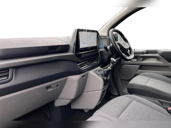 Used Ford Tourneo Custom 2024 for sale - 77665740: Photo