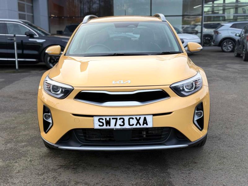 Used Kia Stonic 2023 for sale - 77462542: Photo 2