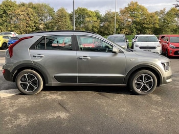 Used Kia Niro 2024 for sale - 75972986: Photo 4
