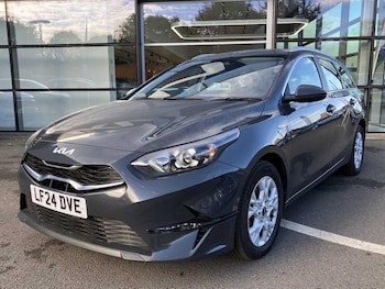 Used Kia Ceed 2024 for sale - 75959998: Photo