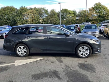 Used Kia Ceed 2024 for sale - 75959998: Photo