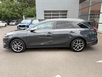 Used Kia Ceed 2025 for sale - 78849881: Photo