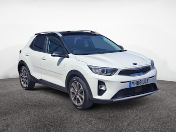 Used Kia Stonic 2018 for sale - 78984745: Photo