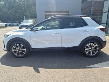 Used Kia Stonic 2018 for sale - 78984745: Photo