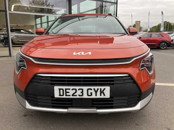 Used Kia Niro 2023 for sale - 75995359: Photo 2