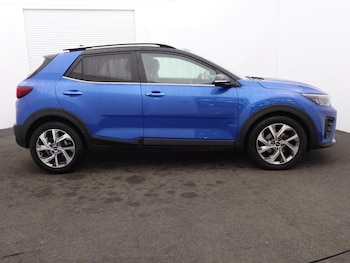 Used Kia Stonic 2023 for sale - 78753699: Photo
