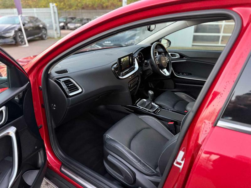 Used Kia XCeed 2022 for sale - 76616257: Photo 25