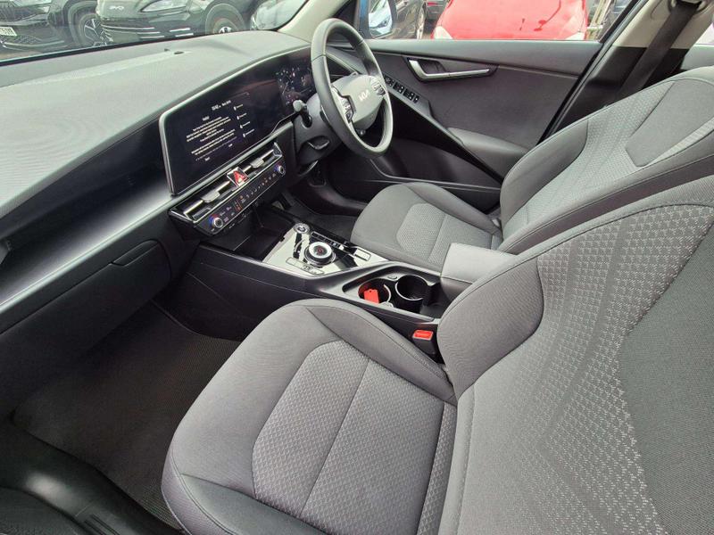 Used Kia Niro 2024 for sale - 76255342: Photo 2