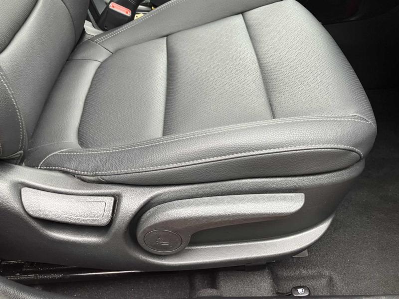 Used Kia Stonic 2024 for sale - 76216564: Photo 15