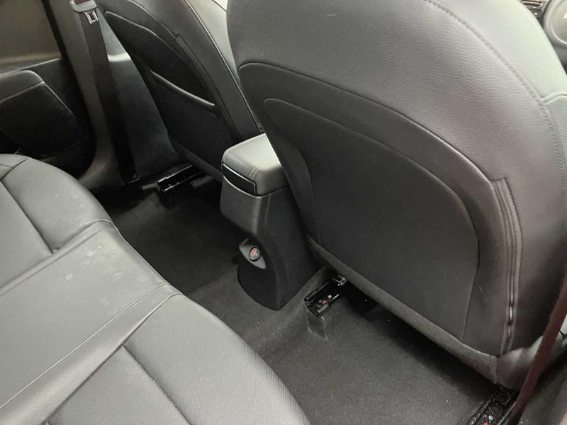 Used Kia Stonic 2024 for sale - 76216564: Photo 17