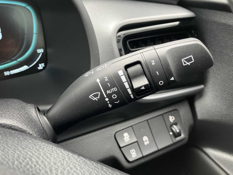 Used Kia Stonic 2024 for sale - 76216564: Photo 28