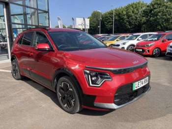 2025 - 150kW 3 65kWh 5dr Auto Automatic