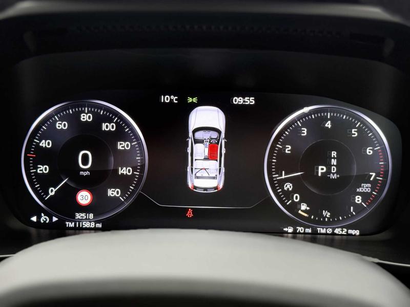 Used Volvo XC40 2021 for sale - 75898037: Photo 28