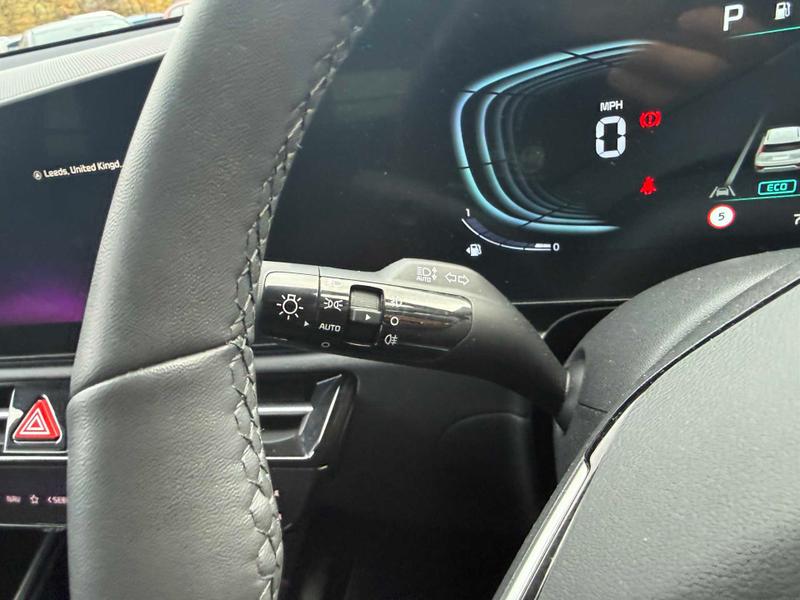 Used Kia Niro 2025 for sale - 76640960: Photo 32