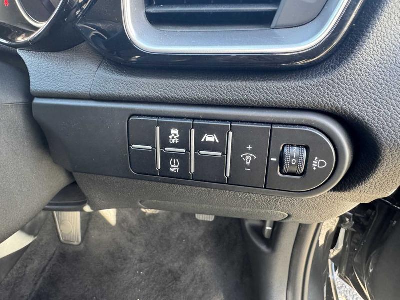 Used Kia Ceed 2025 for sale - 76835740: Photo 19