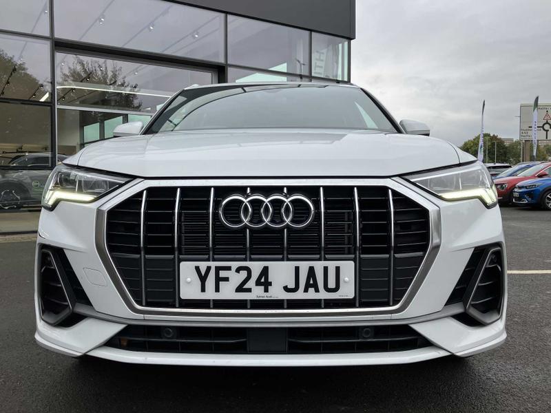 Used Audi Q3 2024 for sale - 76117563: Photo 2