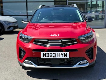 Used Kia Stonic 2023 for sale - 79081085: Photo