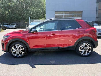 Used Kia Stonic 2023 for sale - 79081085: Photo