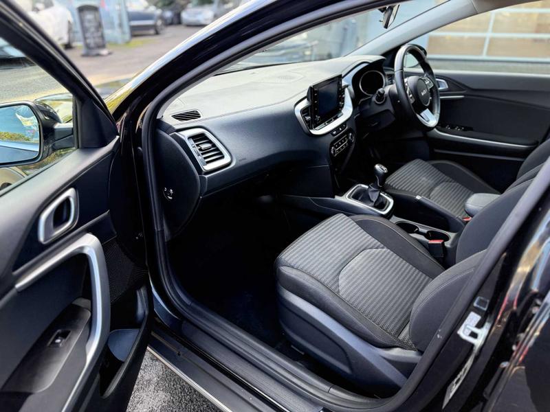 Used Kia XCeed 2023 for sale - 76557342: Photo 21