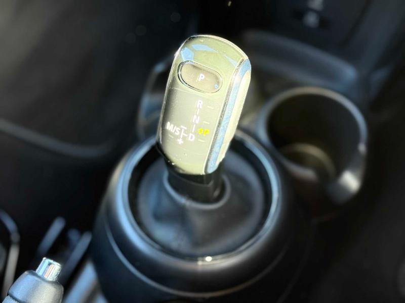 Used MINI Convertible 2022 for sale - 77733257: Photo 37