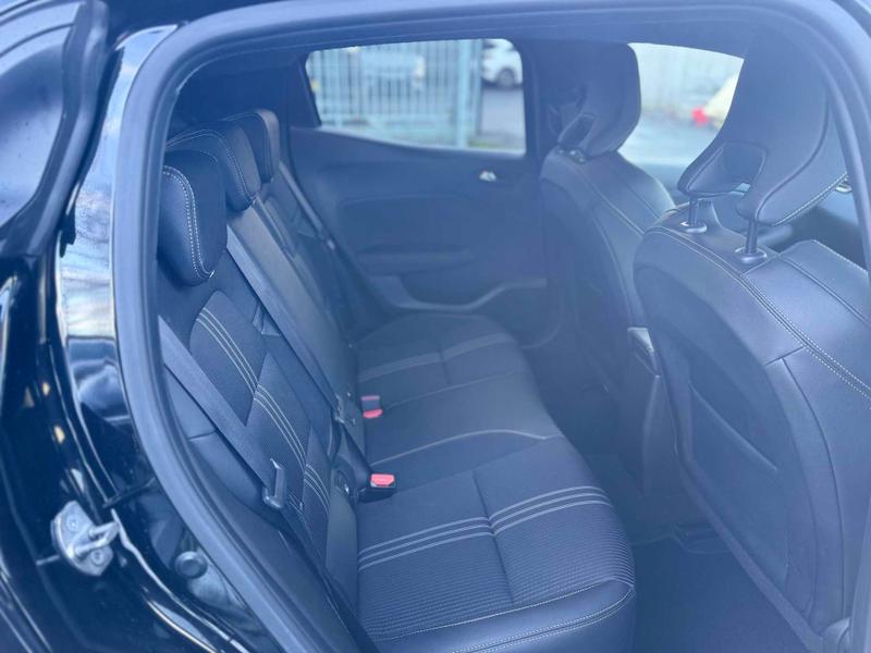 Used Renault Clio 2023 for sale - 77563559: Photo 18