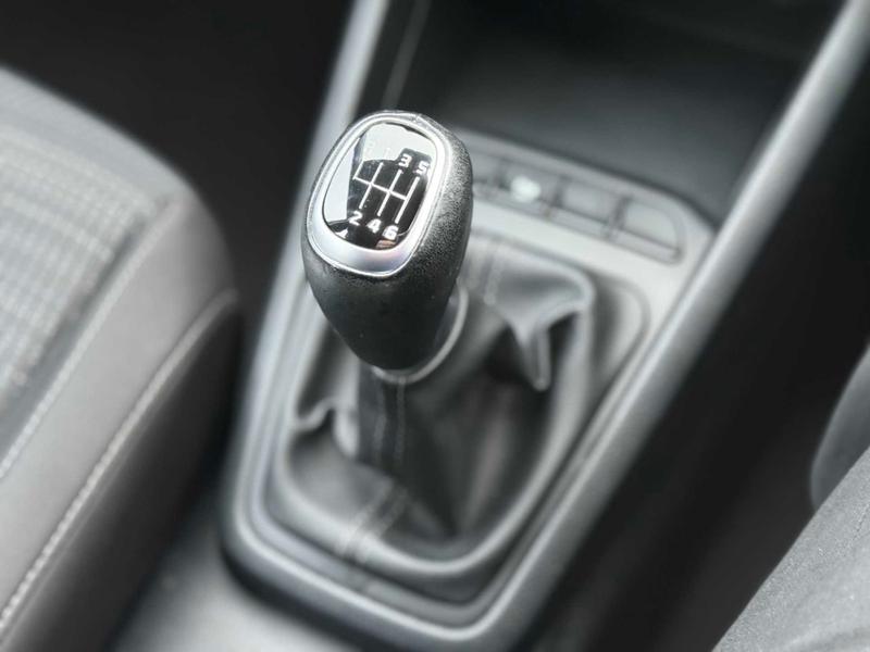 Used Kia Stonic 2023 for sale - 77063887: Photo 33