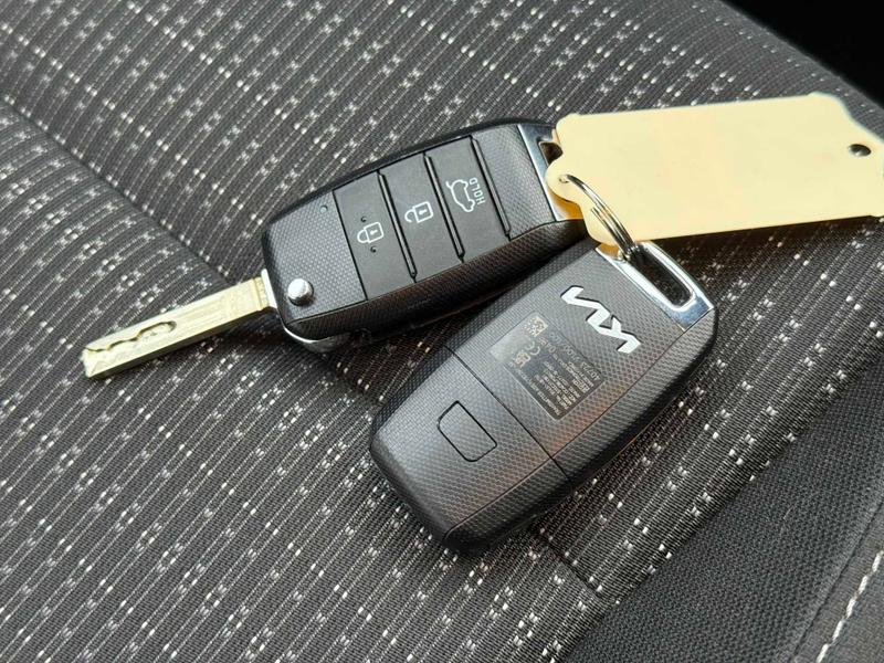 Used Kia Stonic 2023 for sale - 77063887: Photo 39