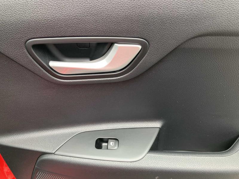 Used Kia Stonic 2023 for sale - 75995342: Photo 20