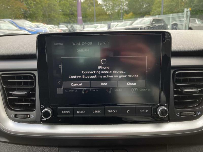 Used Kia Stonic 2023 for sale - 75995342: Photo 31