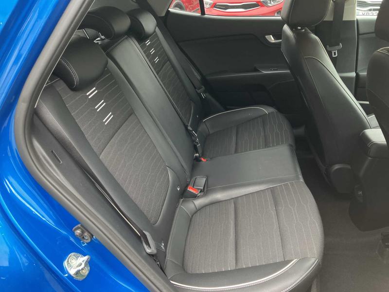 Used Kia Stonic 2022 for sale - 76056061: Photo 19