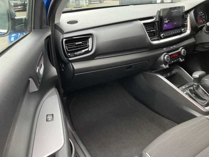 Used Kia Stonic 2022 for sale - 76056061: Photo 21