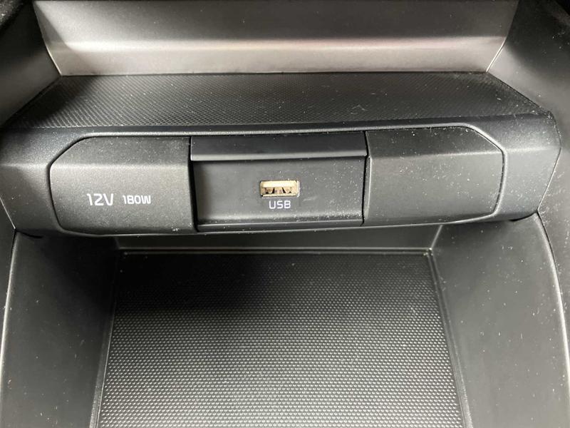 Used Kia Stonic 2022 for sale - 76056061: Photo 36