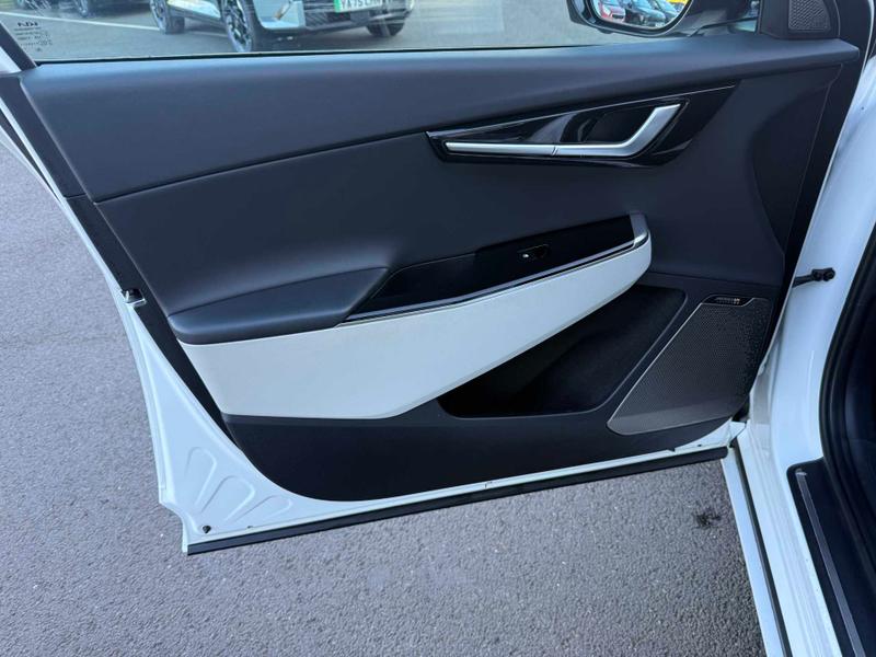 Used Kia EV6 2022 for sale - 77063892: Photo 26