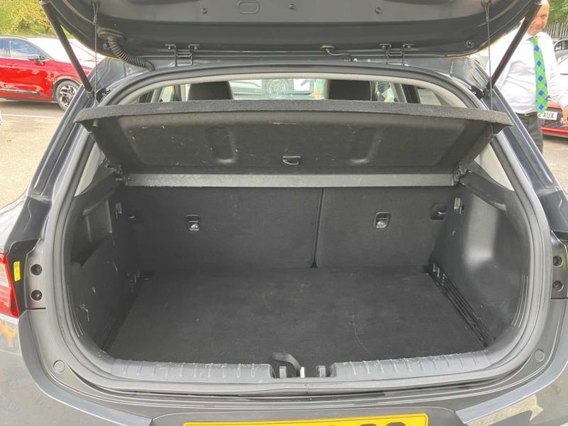 Used Kia Stonic 2023 for sale - 76056132: Photo 11