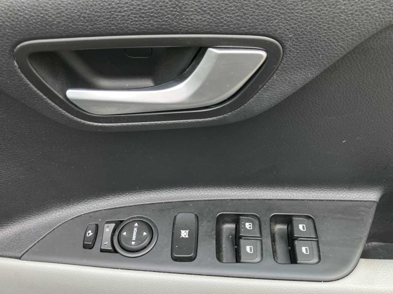 Used Kia Stonic 2023 for sale - 76056132: Photo 16