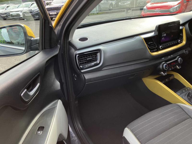 Used Kia Stonic 2023 for sale - 76056132: Photo 23