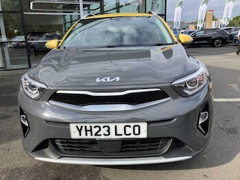 Used Kia Stonic 2023 for sale - 76056132: Photo 2