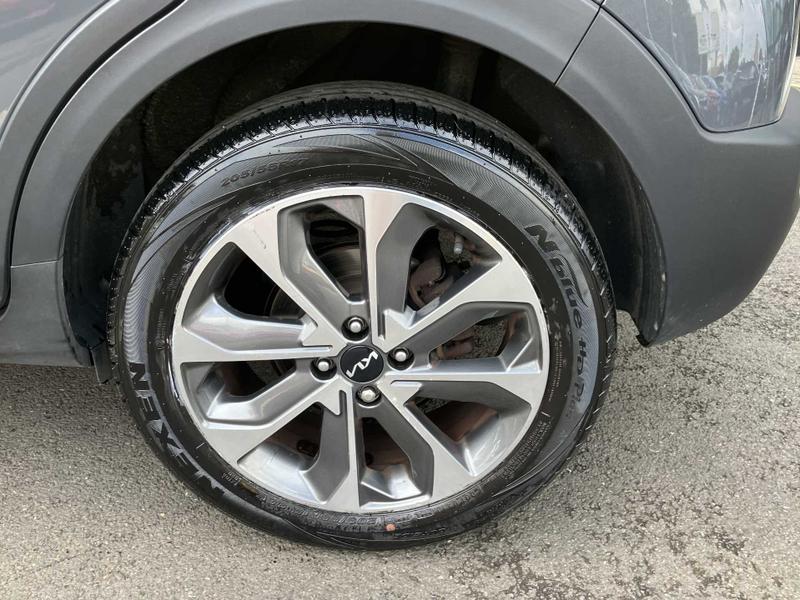 Used Kia Stonic 2023 for sale - 76056132: Photo 9