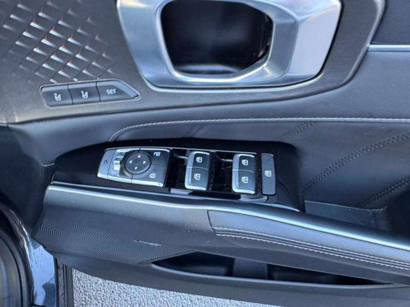 Used Kia Sorento 2023 for sale - 77106511: Photo 24