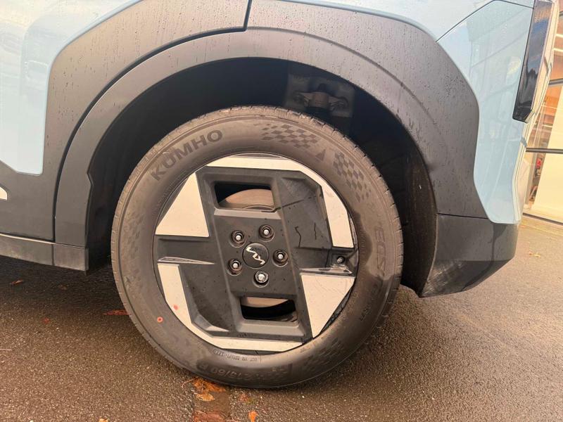 Used Kia EV3 2025 for sale - 76568453: Photo 11