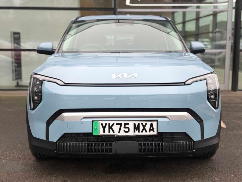 Used Kia EV3 2025 for sale - 76415910: Photo 2