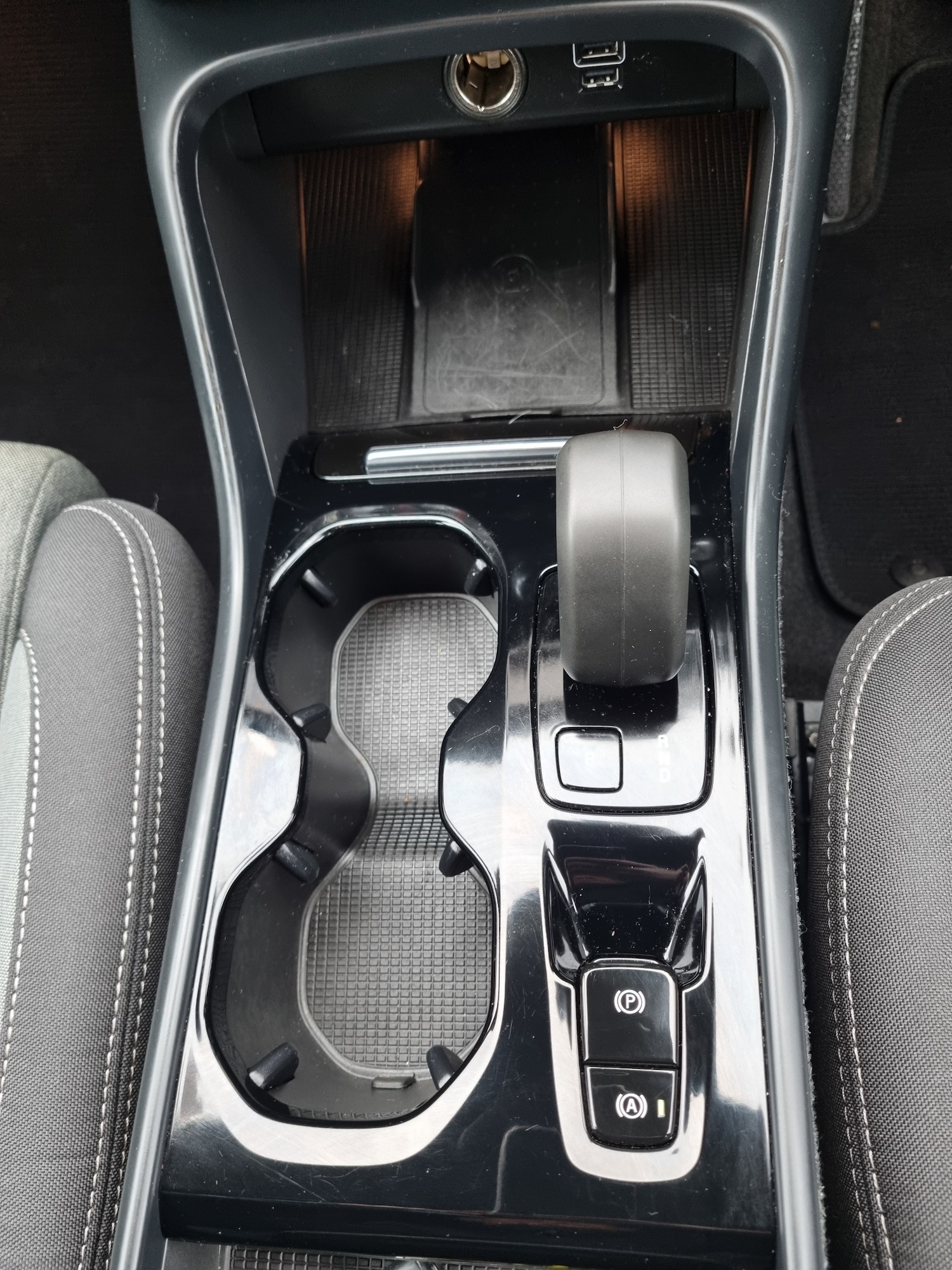 Used Volvo XC40 2023 for sale - 76706770: Photo 14