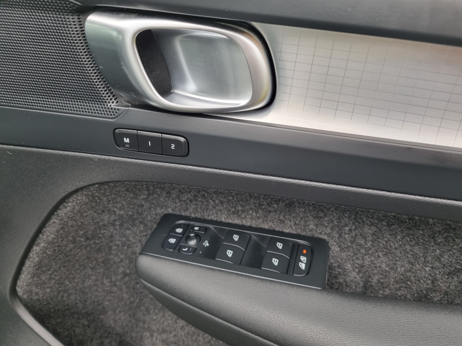 Used Volvo XC40 2023 for sale - 76706770: Photo 8