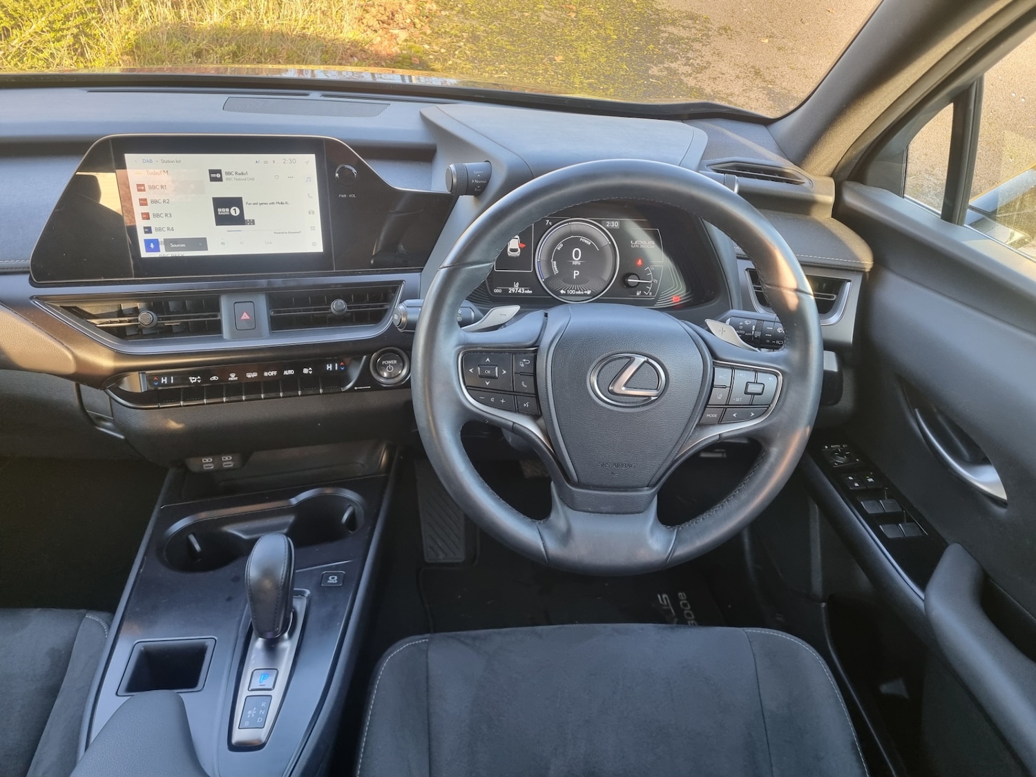 Used Lexus UX 2024 for sale - 76709642: Photo 10