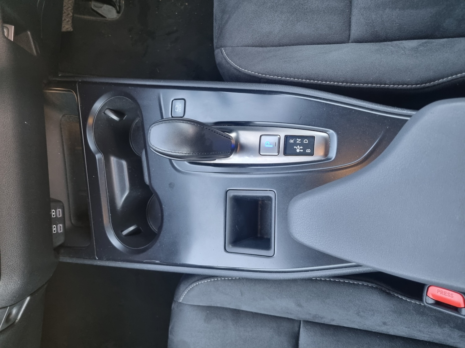 Used Lexus UX 2024 for sale - 76709642: Photo 13