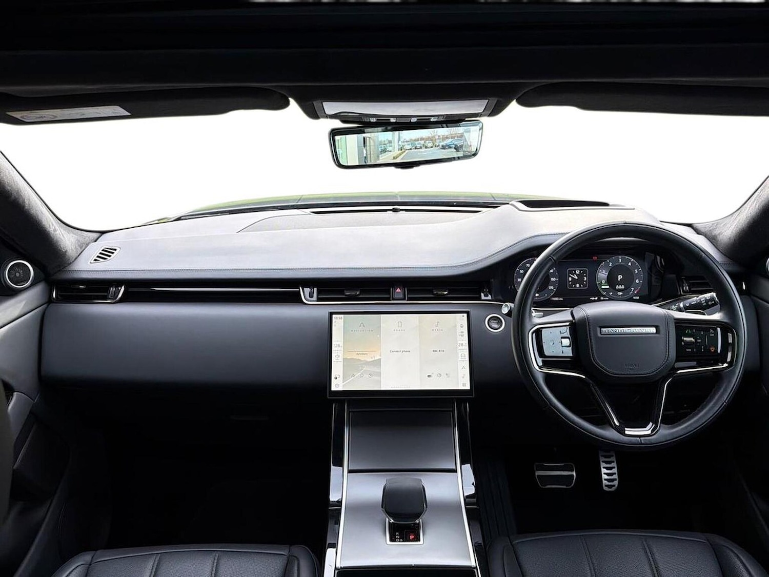 Used Land Rover Range Rover Evoque 2024 for sale - 76879698: Photo 9