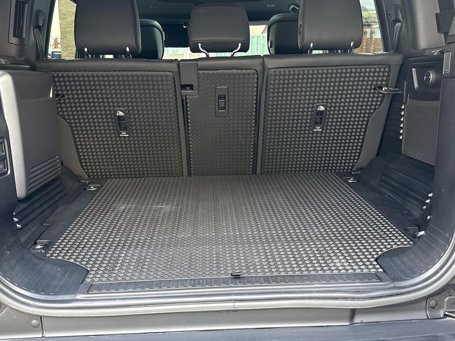 Used Land Rover Defender 2022 for sale - 76682562: Photo 10