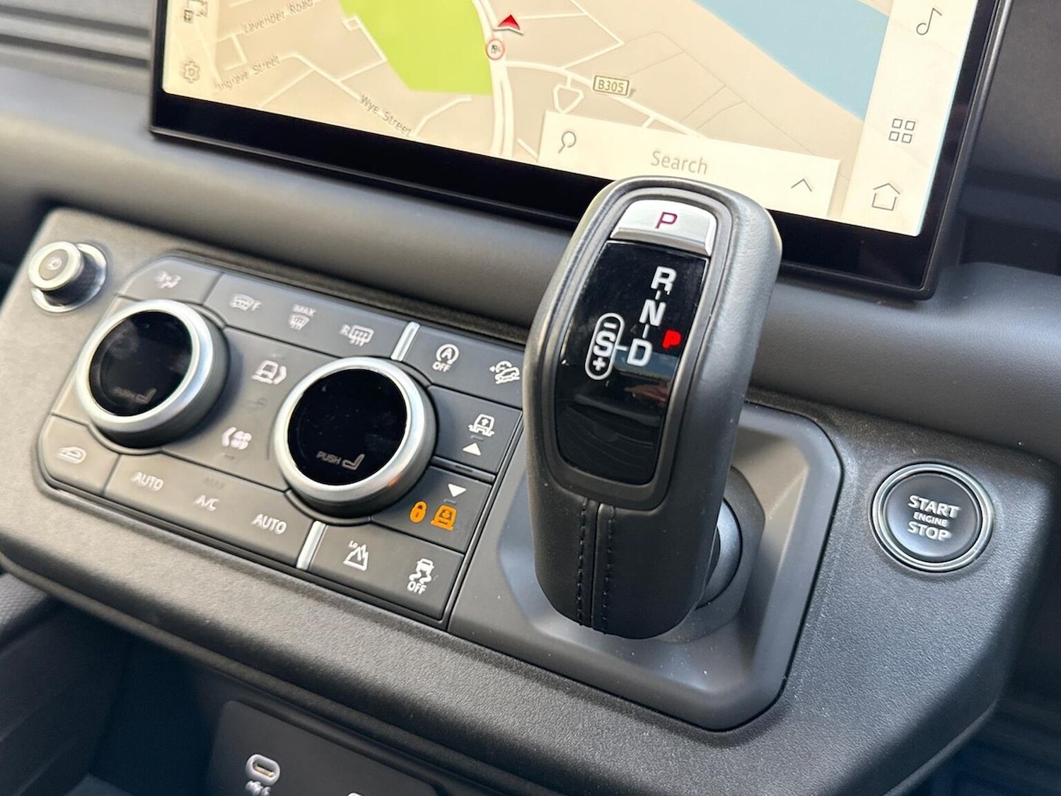 Used Land Rover Defender 2022 for sale - 76682562: Photo 13