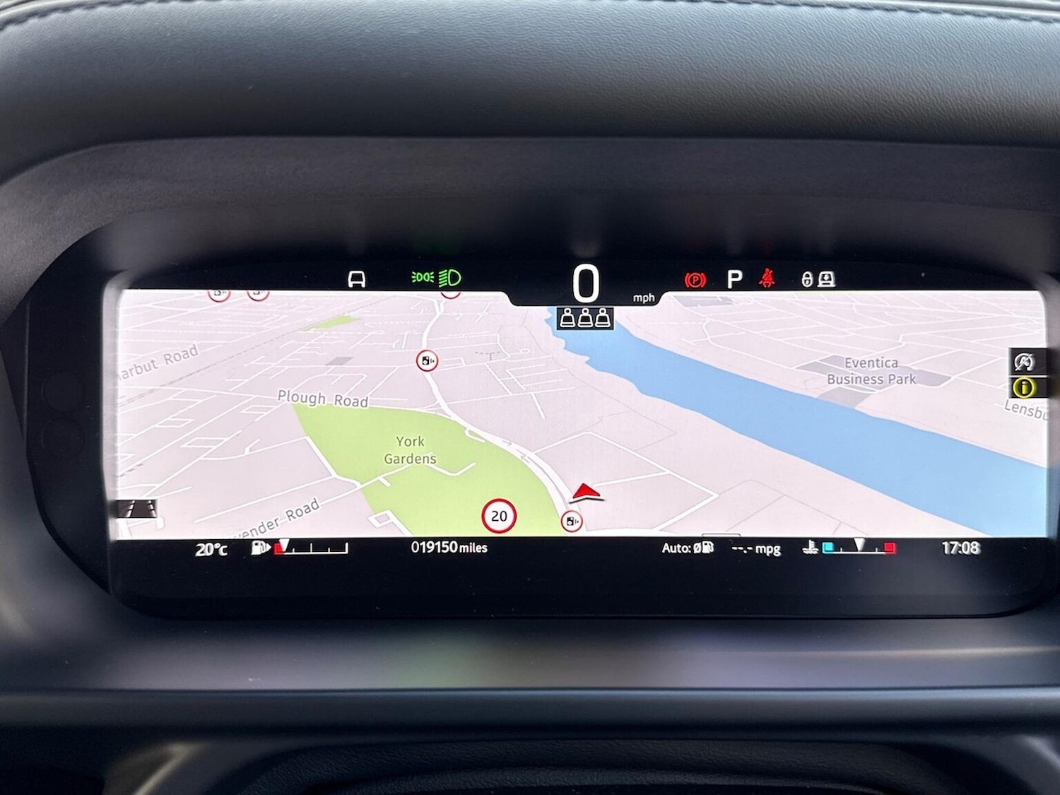 Used Land Rover Defender 2022 for sale - 76682562: Photo 16