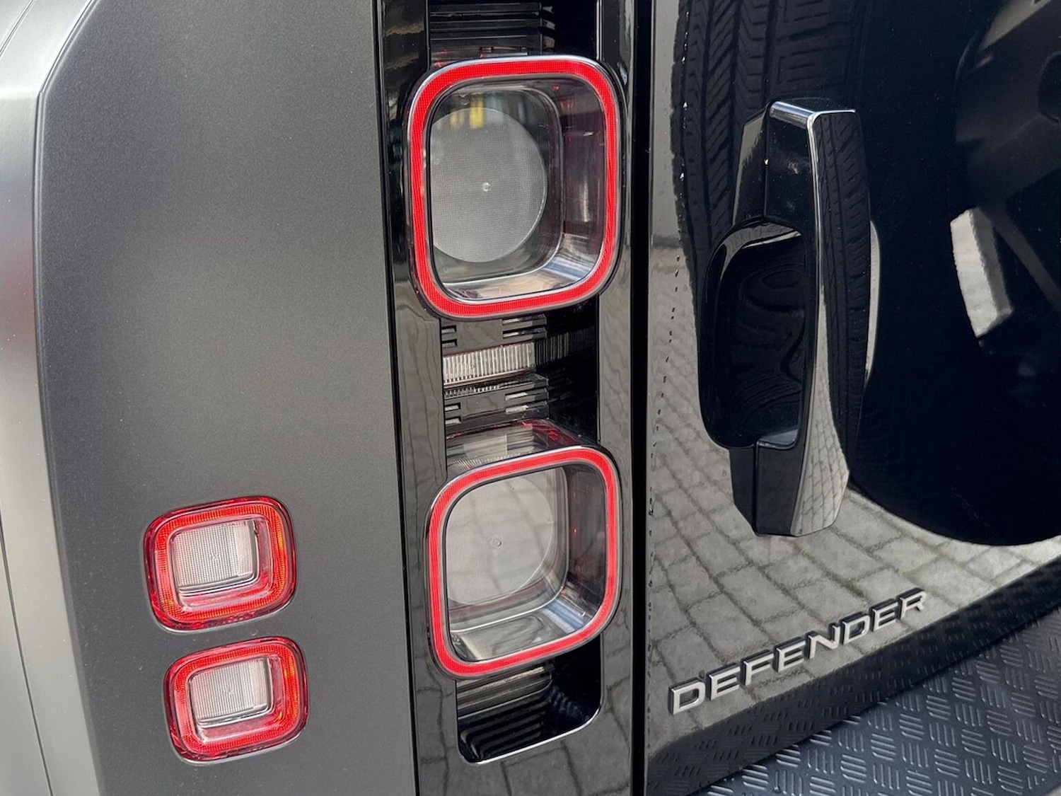 Used Land Rover Defender 2022 for sale - 76682562: Photo 19